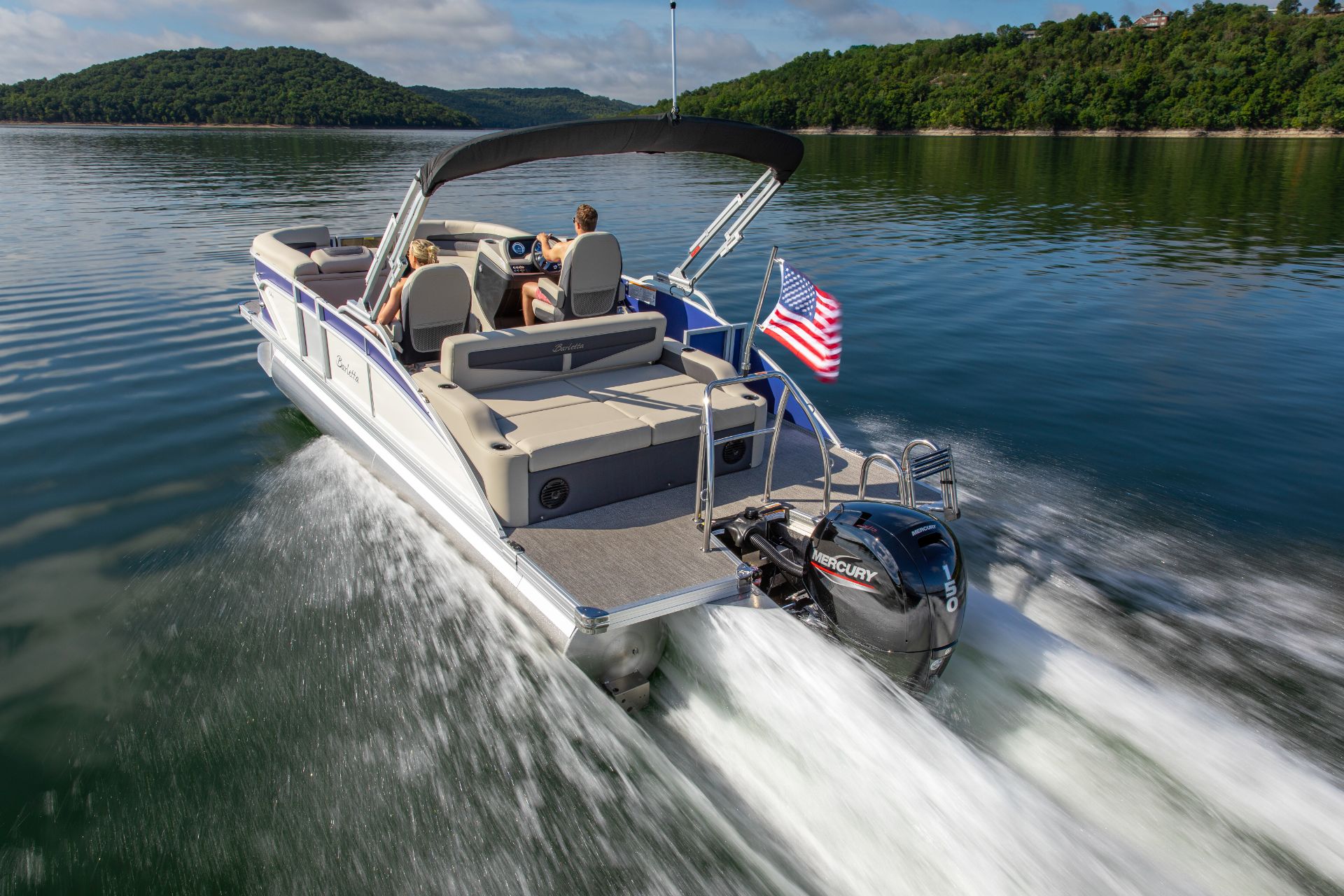 Meet Barletta‘s Best Selling Pontoon | The C22UC