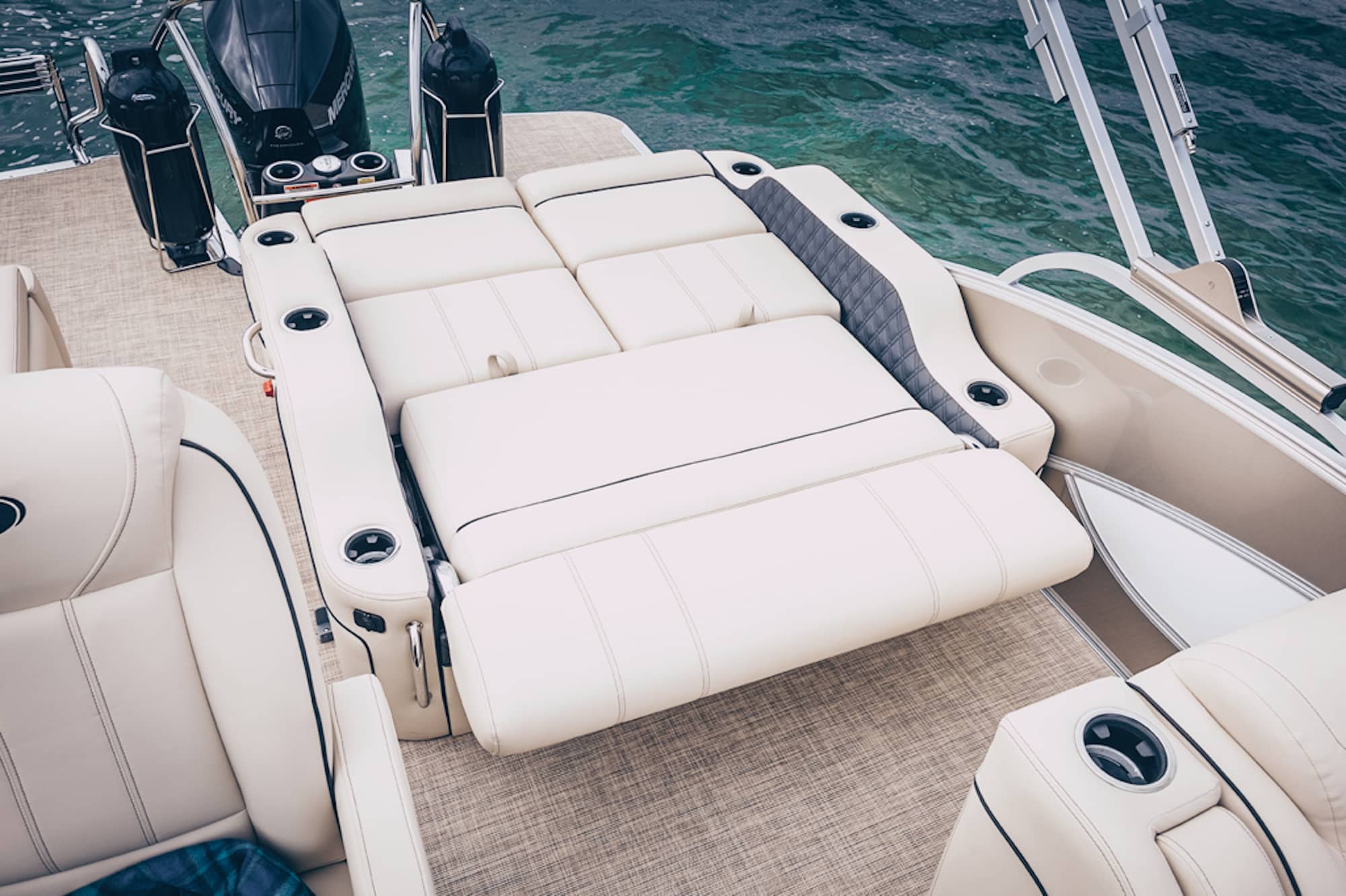 Pontoon Boat Layouts Explained Which One is Best for You?