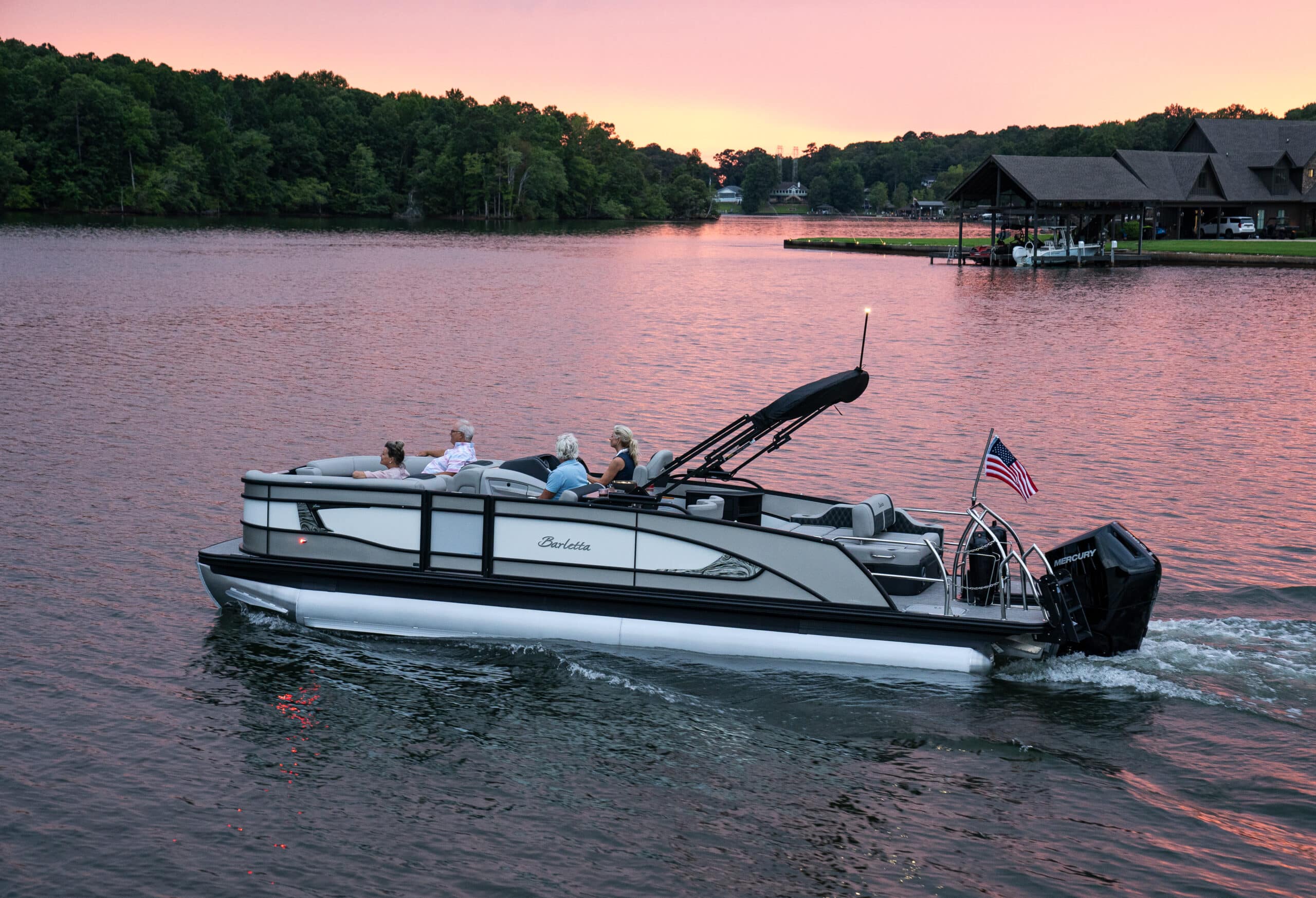 What’s the Difference Between a Pontoon and a Deck Boat?