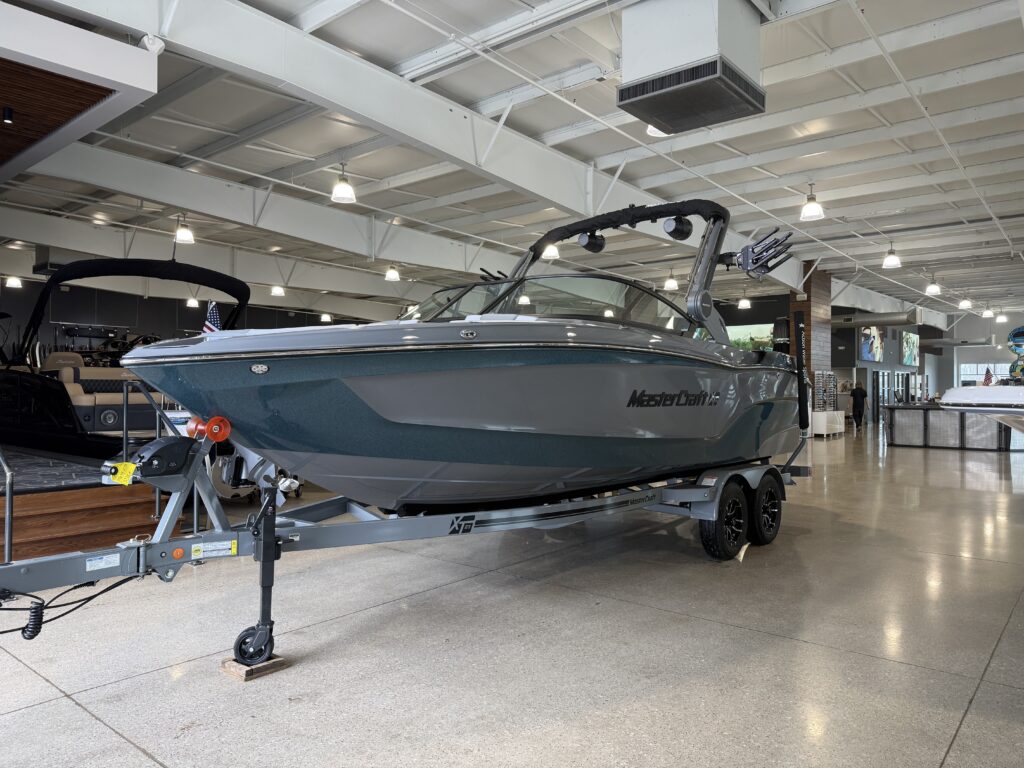 2026 MasterCraft XT23