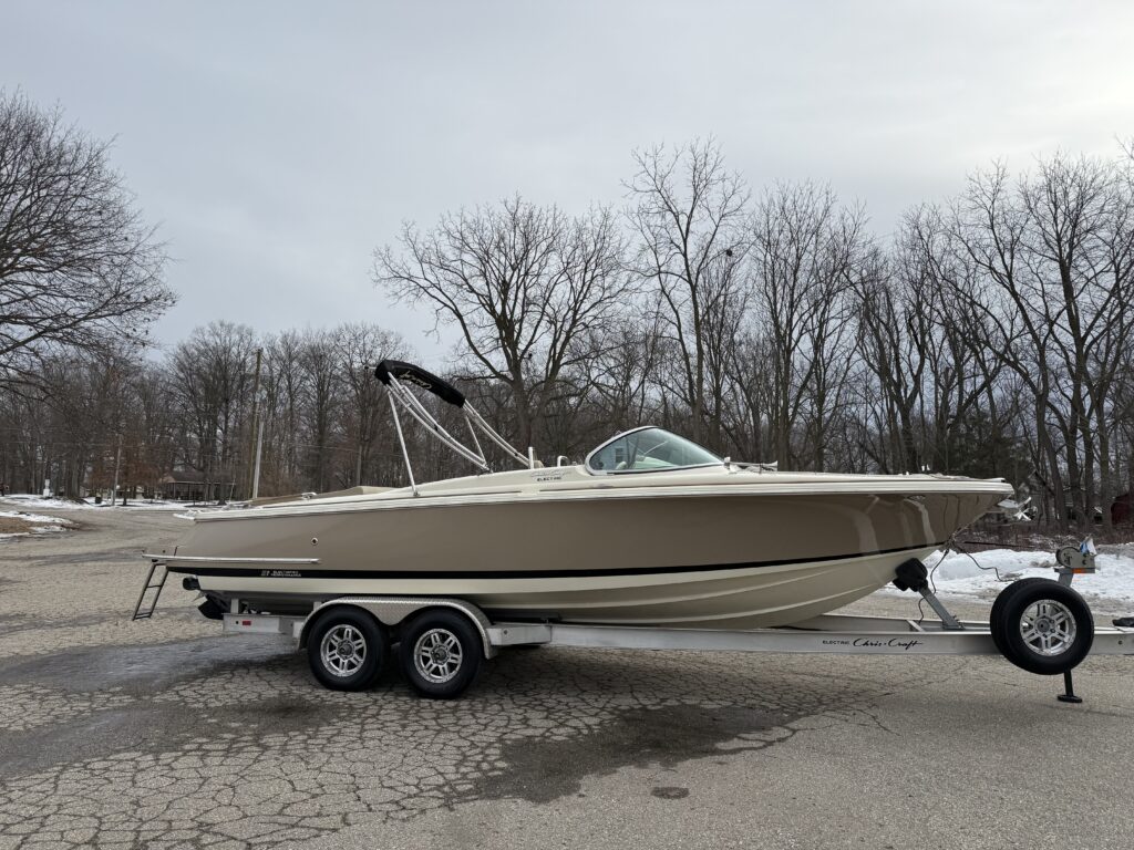 2023 Chris Craft Launch GT Electric