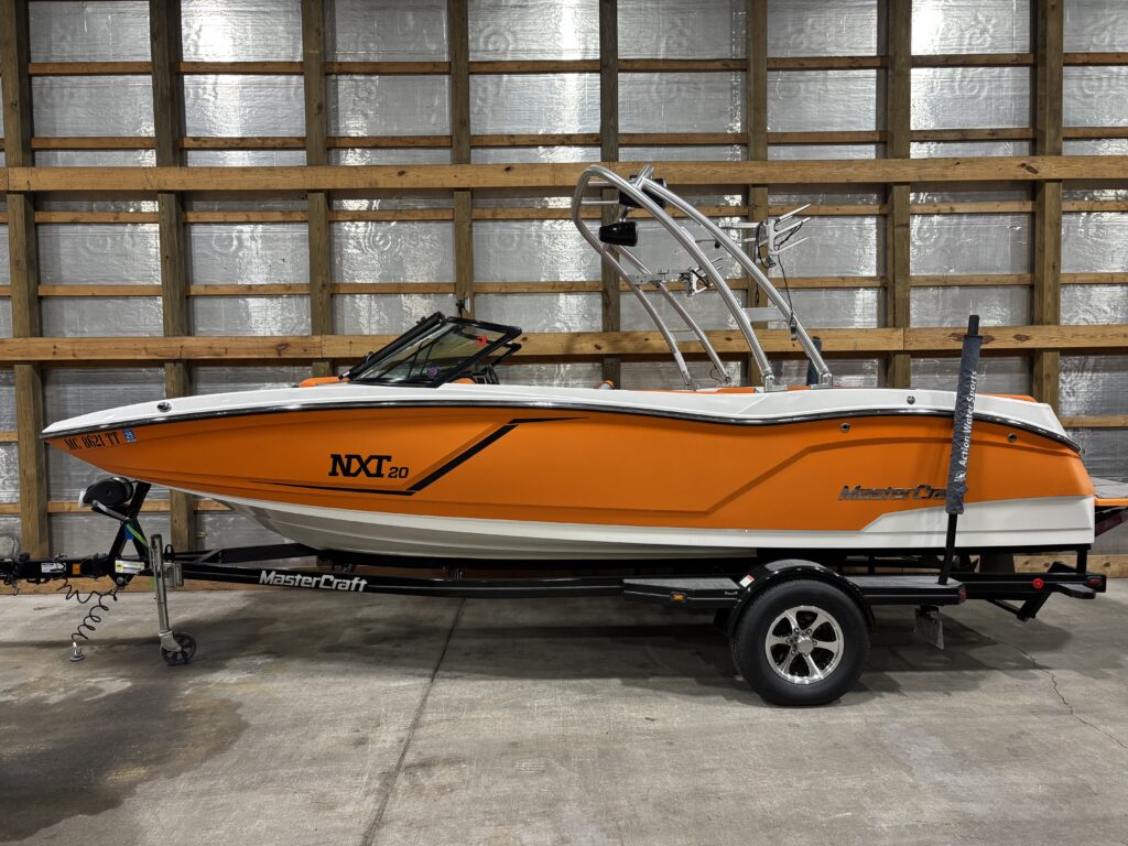 2015 MasterCraft NXT20