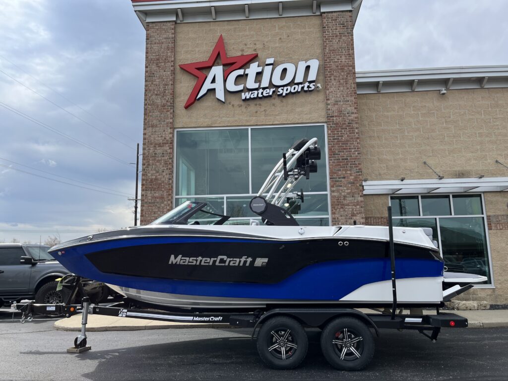 2023 MasterCraft XT20