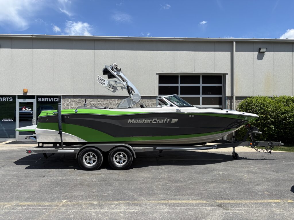 2017 MasterCraft XT23