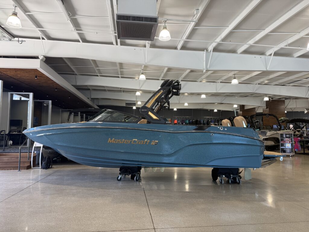 2026 MasterCraft XT24