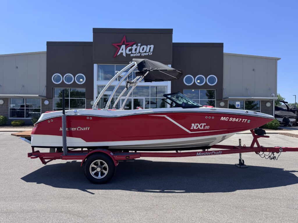 2015 MasterCraft NXT20