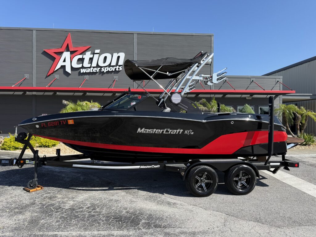 2023 MasterCraft NXT20