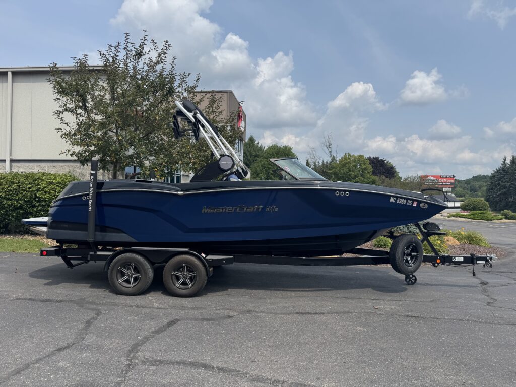 2022 MasterCraft NXT22