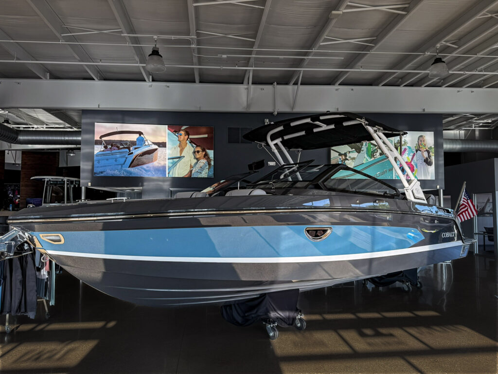 2027 Cobalt R26 Surf