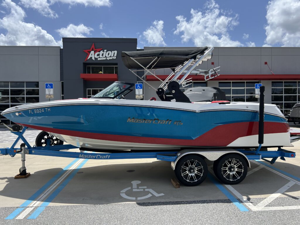 2021 MasterCraft NXT22