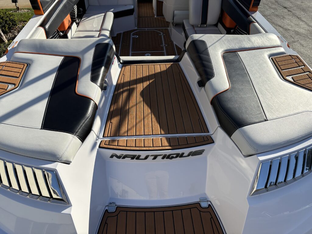 2014 Nautique G23, photo 7 of 19