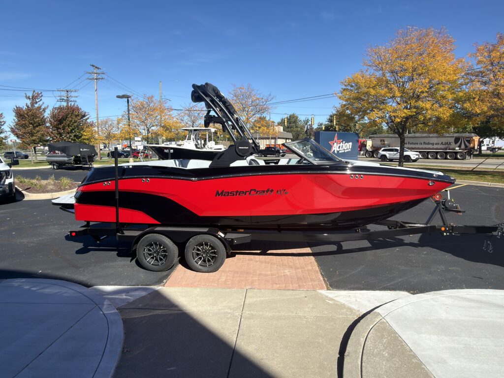 2027 MasterCraft NXT23