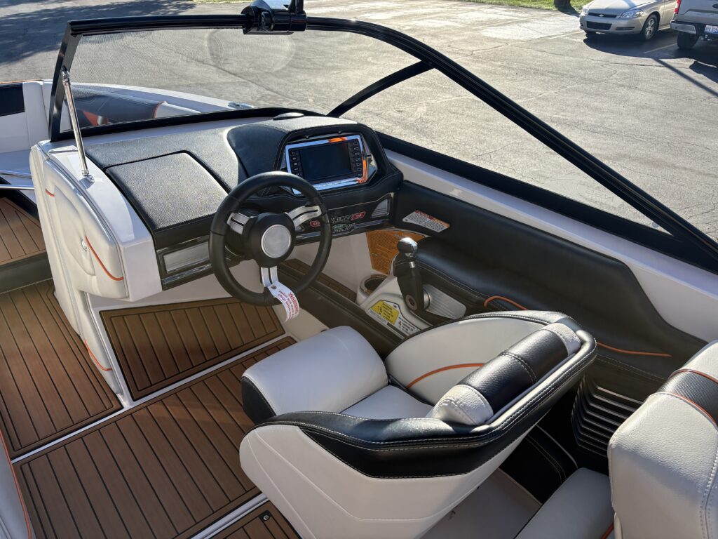 2014 Nautique G23, photo 10 of 19