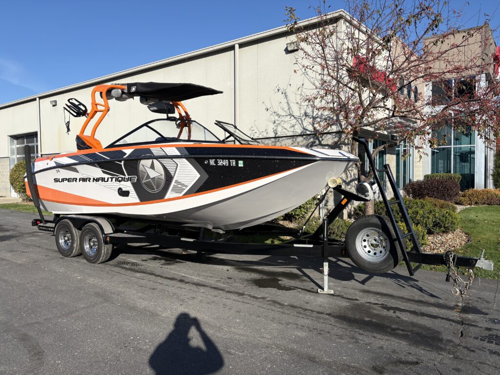 2014 Nautique G23, photo 2 of 19
